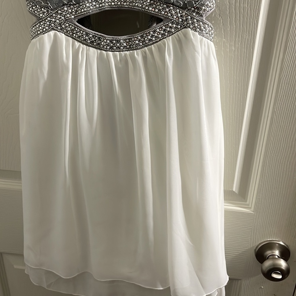 Speechless Spaghetti Strap Silver and white beaded dress, Girl's Junior Size 13 - Picture 4 of 13